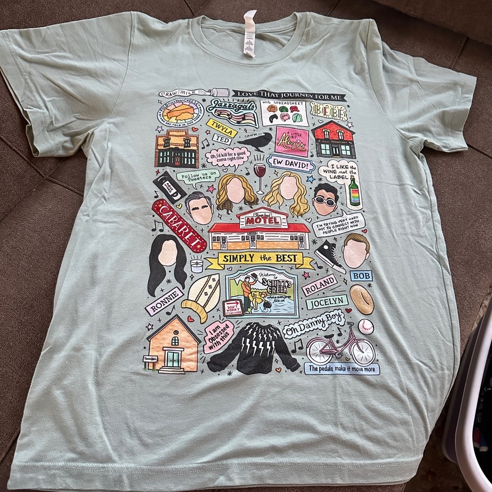 Schitt’s Creek Graphic T-Shirt with Fun Illustrations Size L